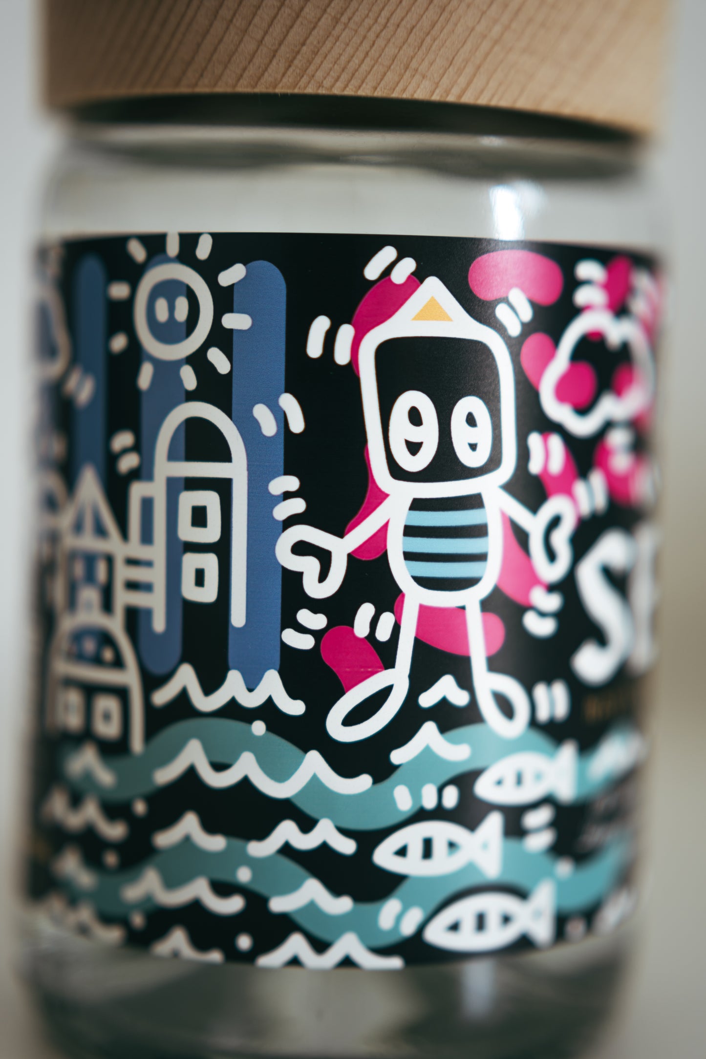 SEVI GIN - NAVY STRENGTH GIN - NERO