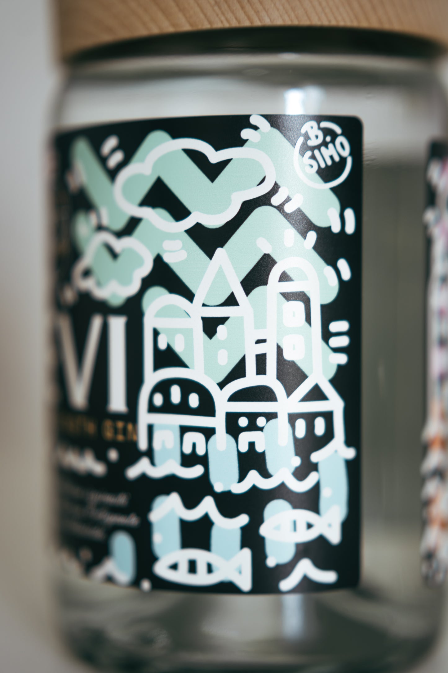 SEVI GIN - NAVY STRENGTH GIN - NERO